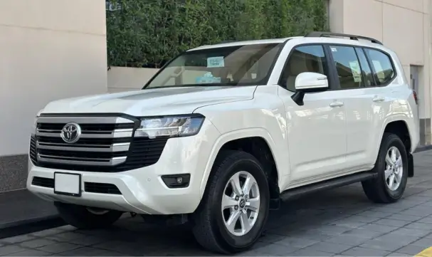 Toyota Land Cruiser For Rent in Dubai